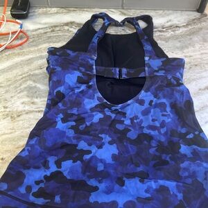 Athleta Bondi Bra Cup Tankini Underwire Open Hole Back blue camo  Womens 32 B/C